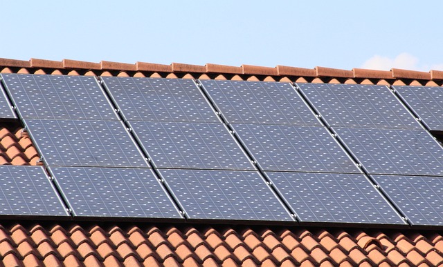 solar-panels-g55992e8bd_640